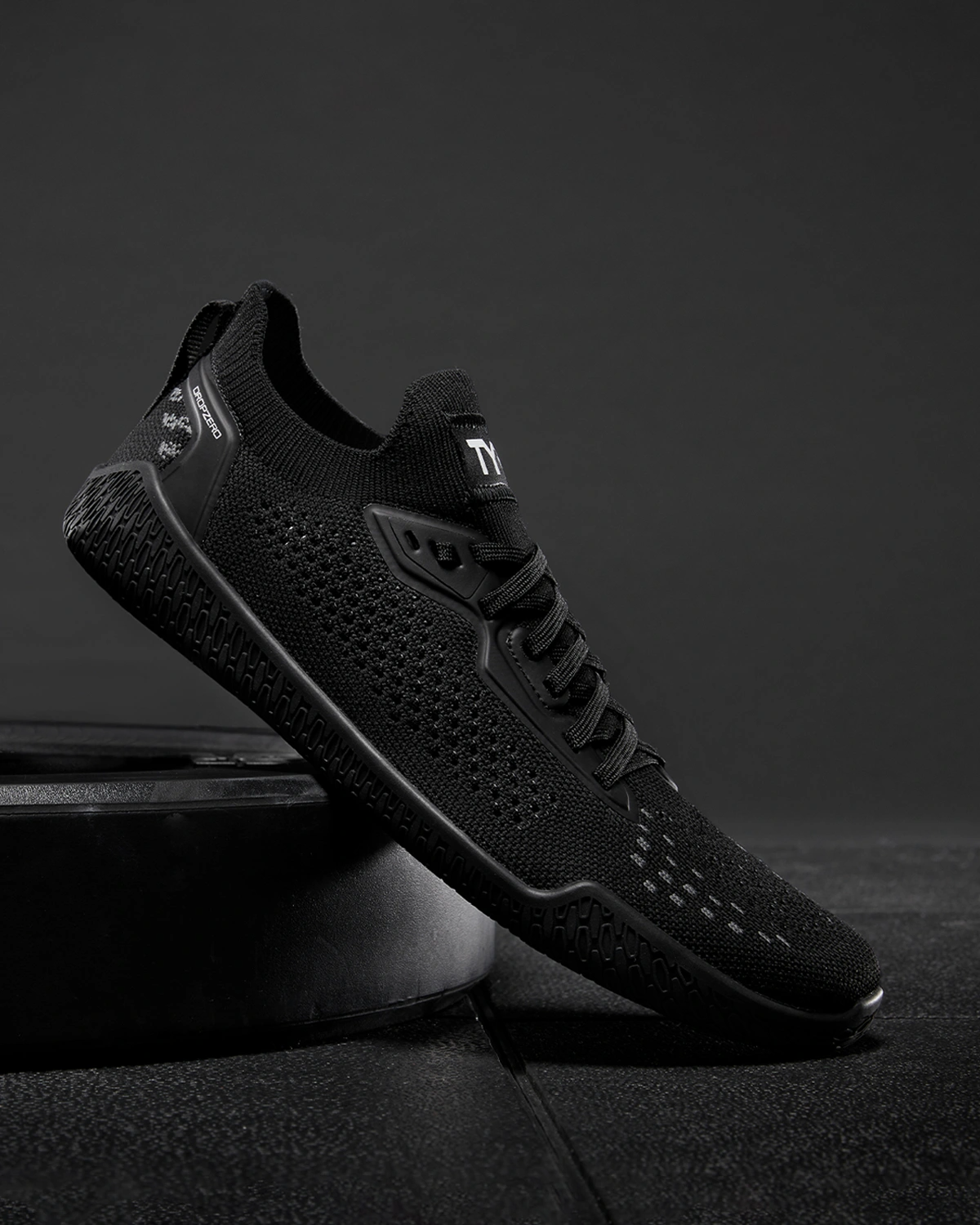 TYR | DropZero Barefoot Trainer Black