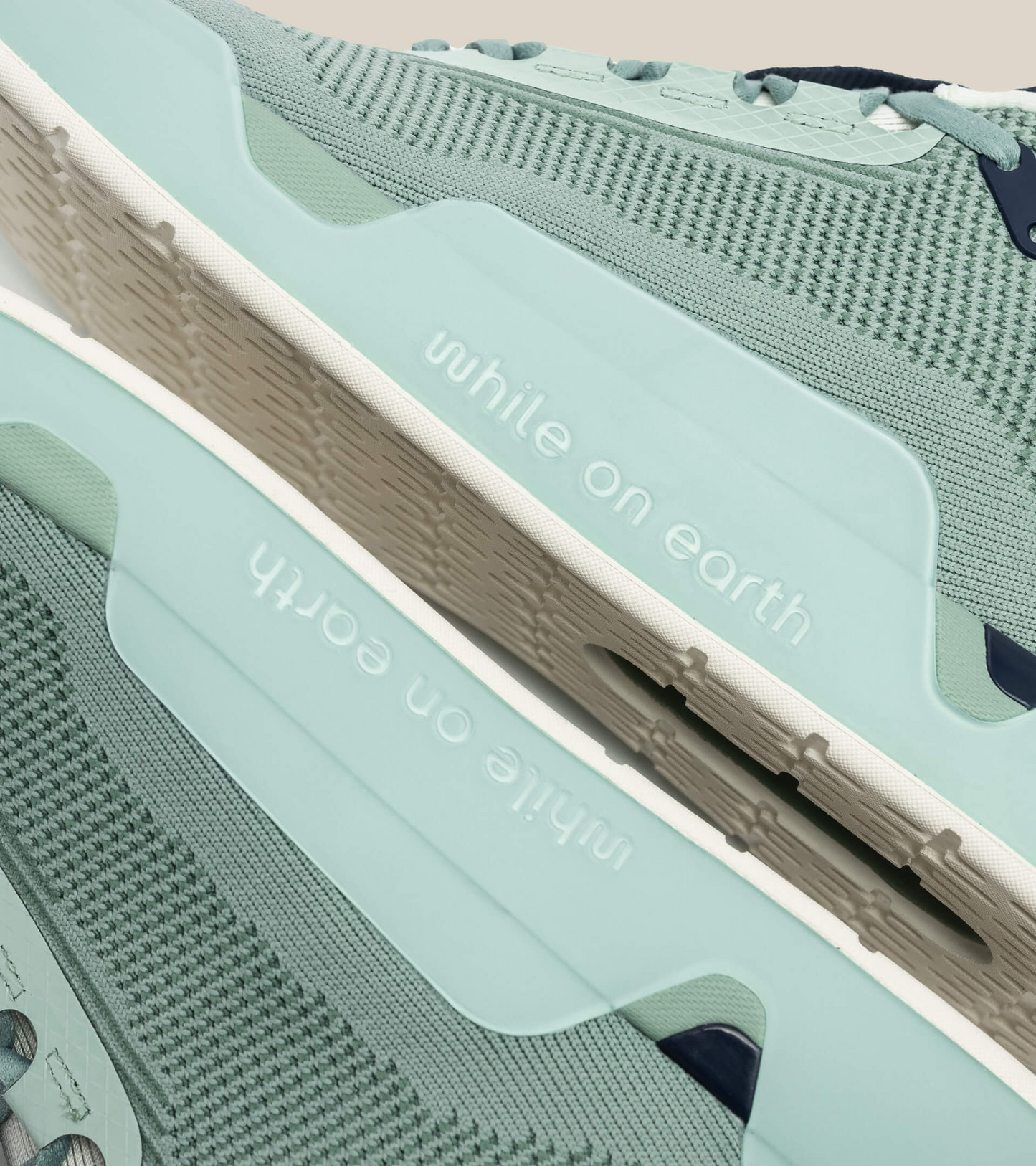 WHILE ON EARTH | Move Trainer Mint/Surf