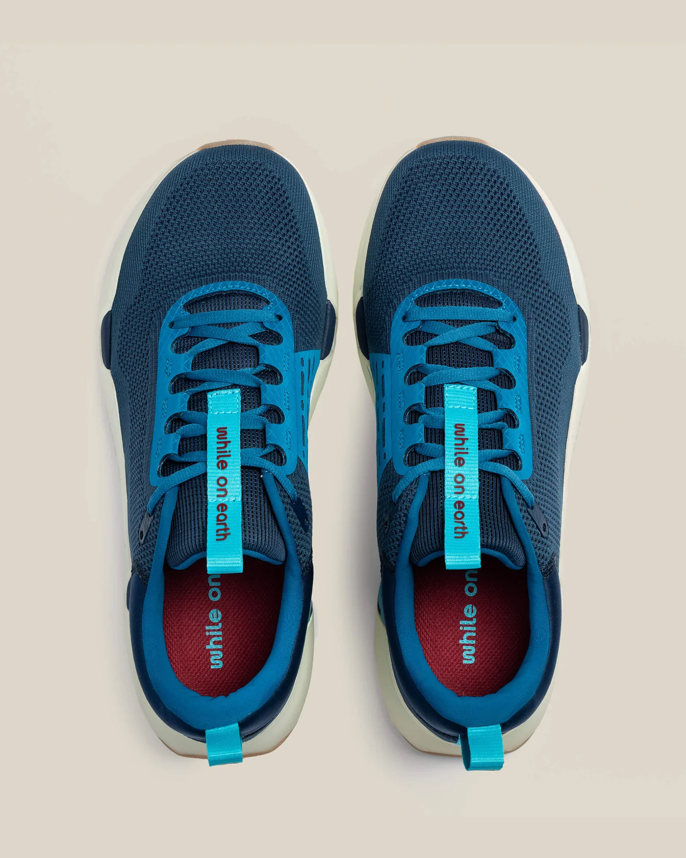 WHILE ON EARTH | Move Trainer Seaport/Oat