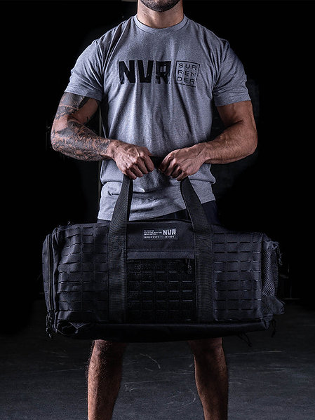 NVR SURRENDER | Commander Duffel Bag Dark Black