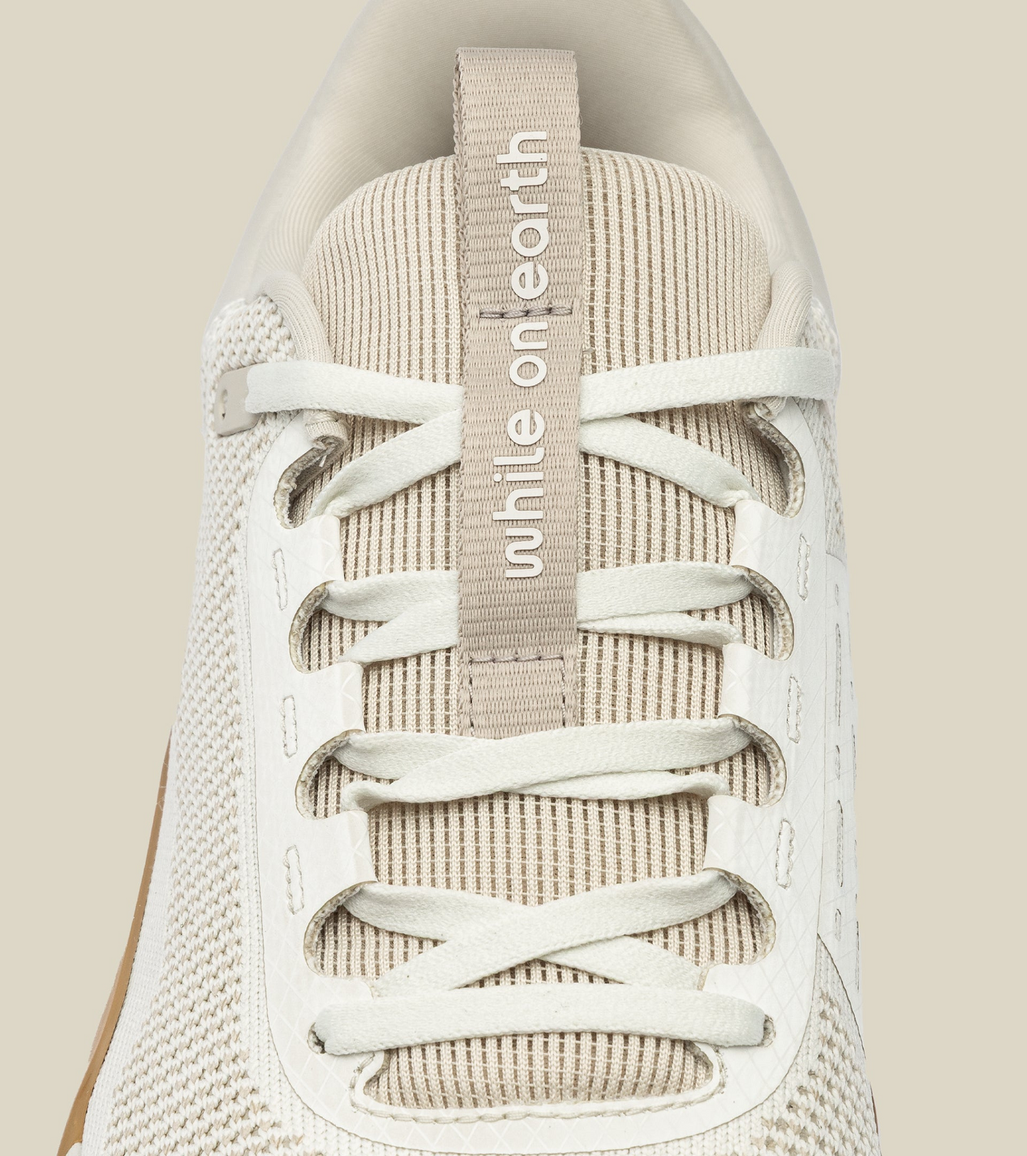 WHILE ON EARTH | Move Trainer Sand/Gum