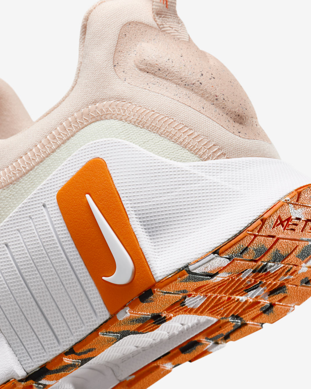 NIKE | Free Metcon 6 Soft Pearl/Pearl White/Black DE DAMA