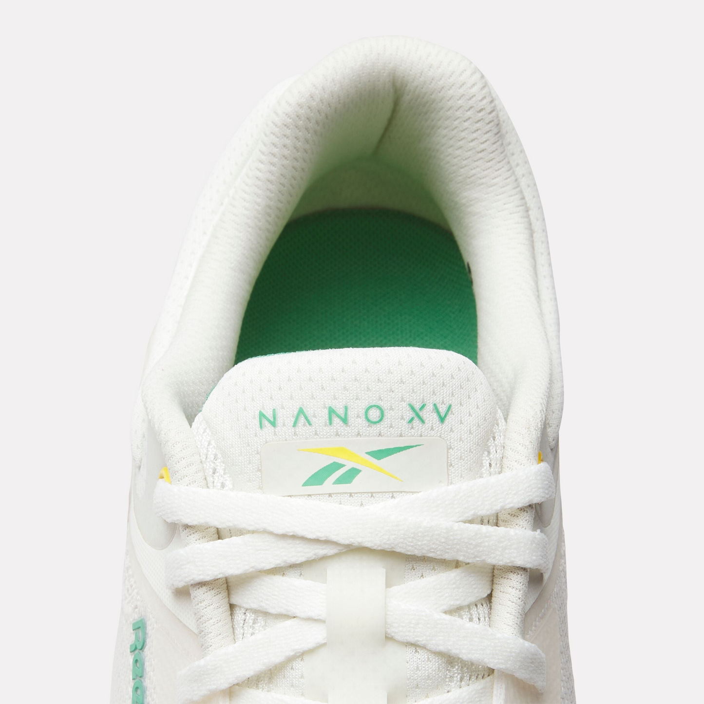REEBOK | Nano X5 Chalk/Alabaster/Upgrade Green