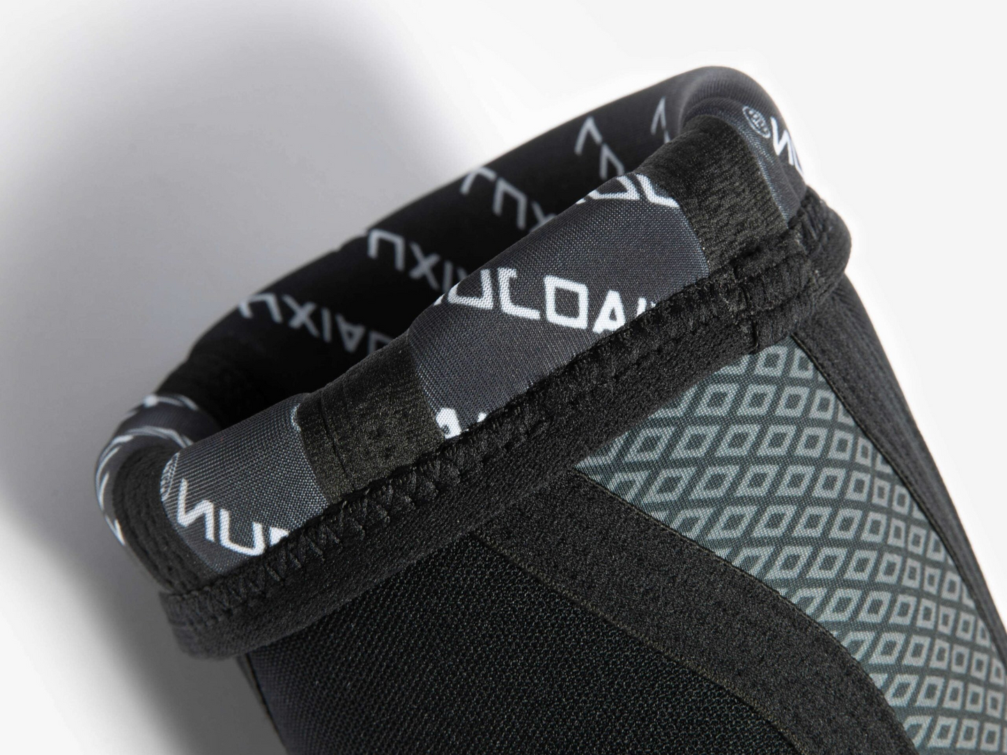 LUXIAOJUN | Rodilleras 7mm Black