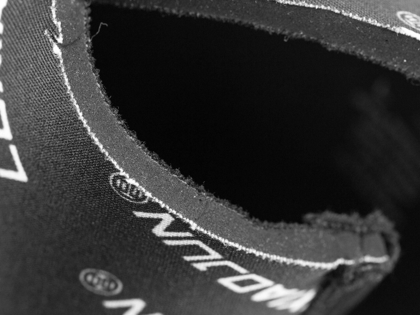 LUXIAOJUN | Rodilleras 7mm Black