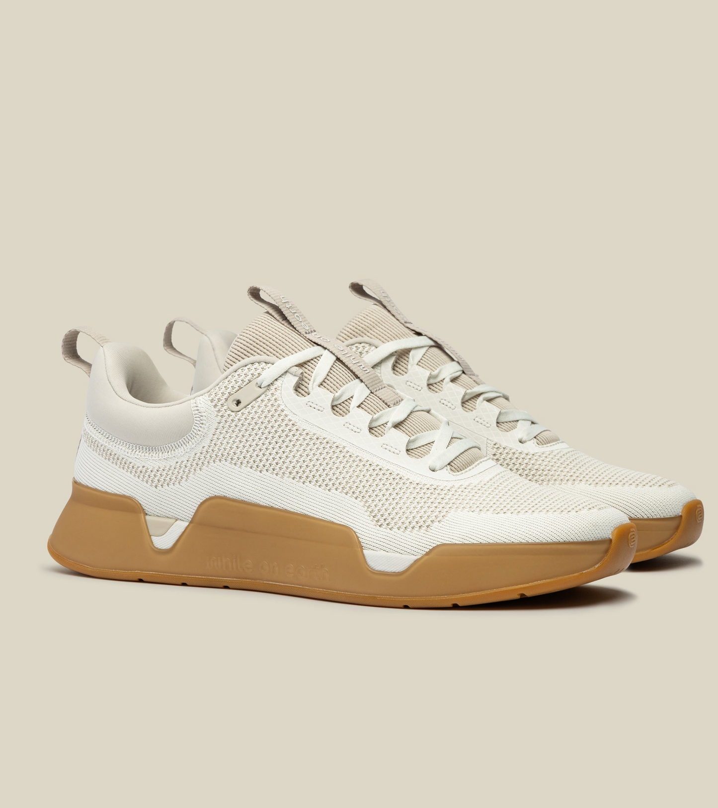 WHILE ON EARTH | Move Trainer Sand/Gum