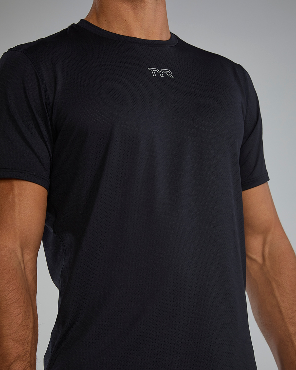 TYR | Playera Airtec Black