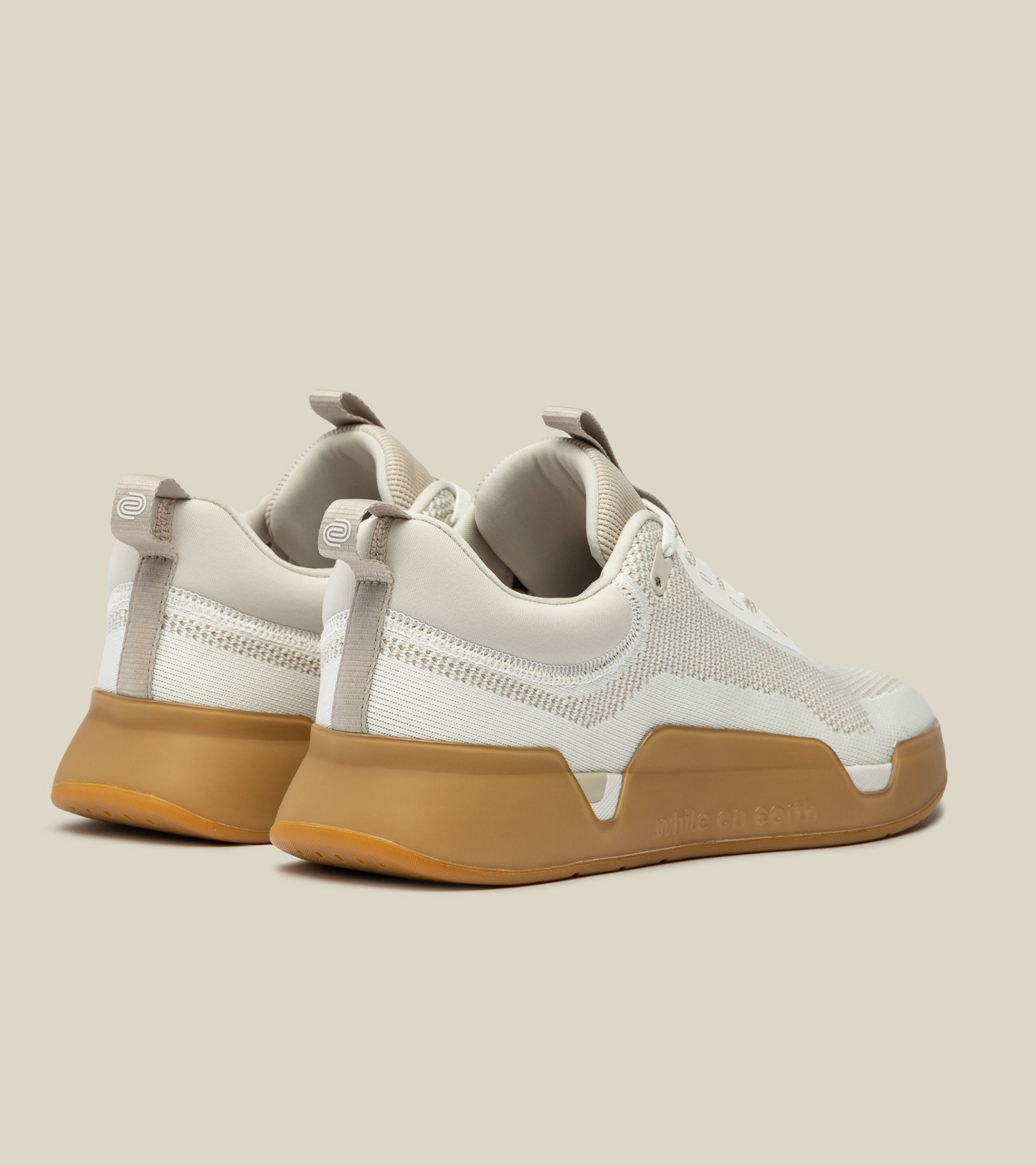 WHILE ON EARTH | Move Trainer Sand/Gum