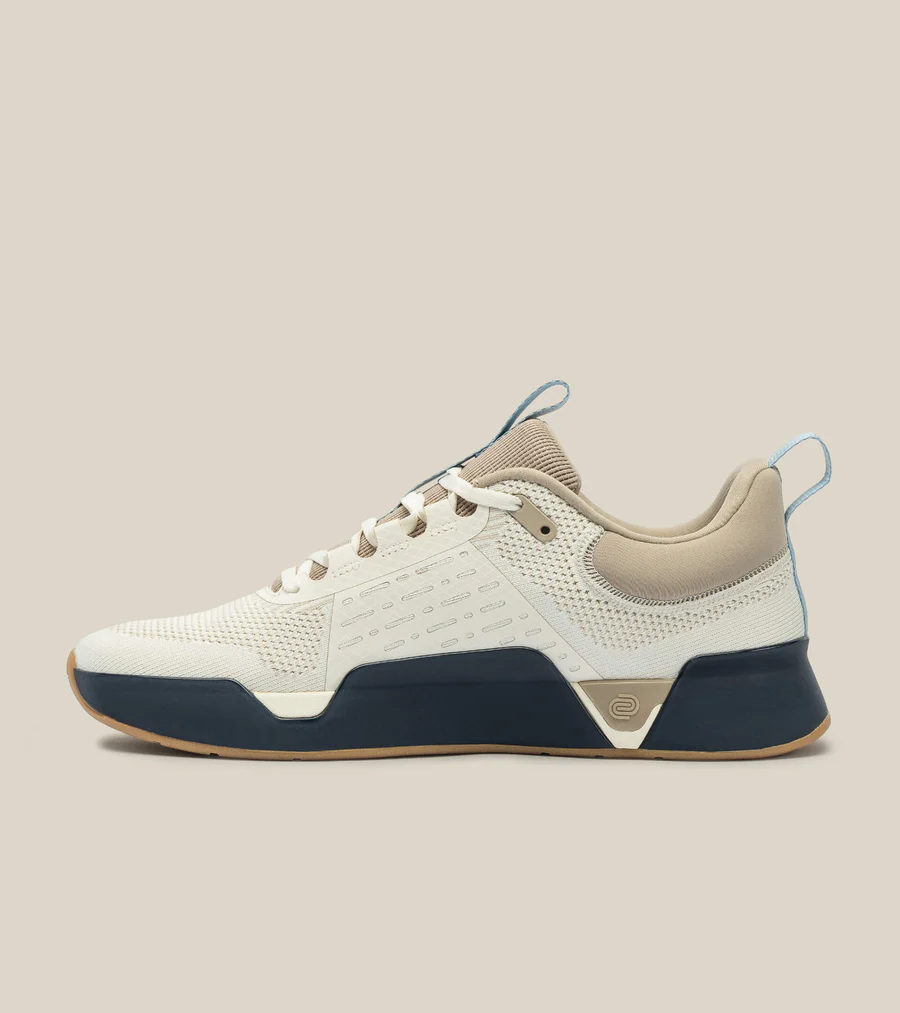 WHILE ON EARTH | Move Trainer Wheat/Midnight