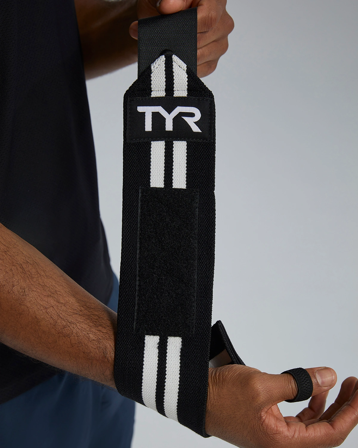 TYR | Muñequeras de Velcro Black/White