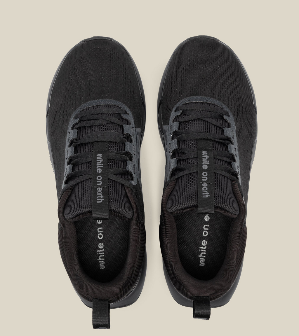 WHILE ON EARTH | Move Trainer Black HydroKnit
