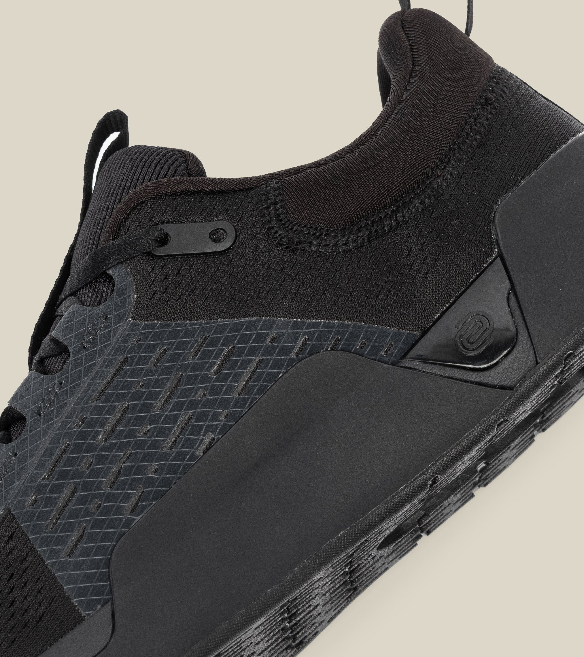 WHILE ON EARTH | Move Trainer Black HydroKnit