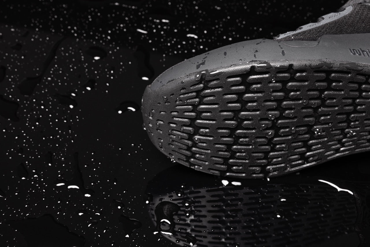 WHILE ON EARTH | Move Trainer Black HydroKnit