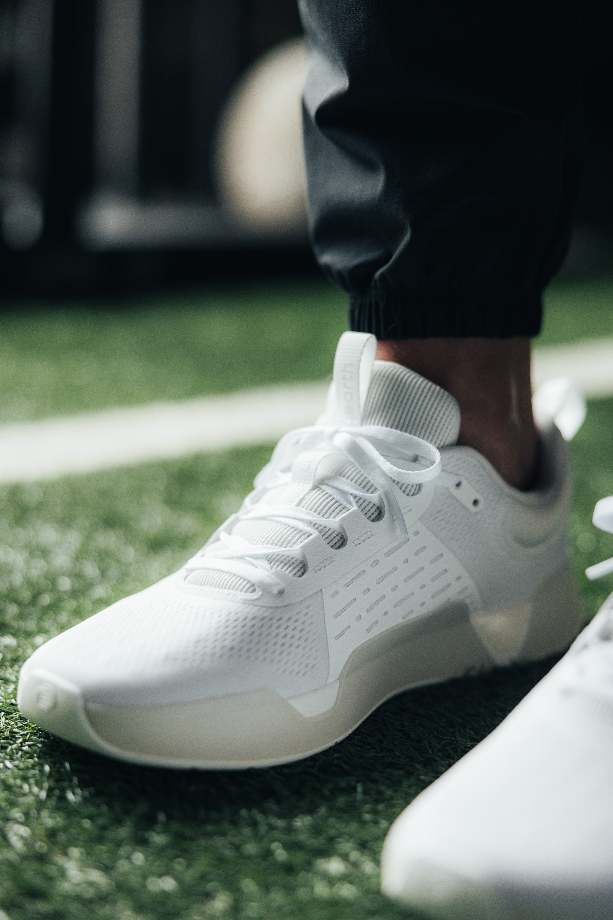 WHILE ON EARTH | Move Trainer White HydroKnit
