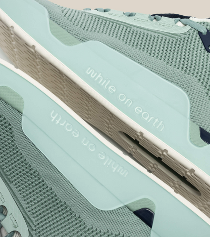 WHILE ON EARTH | Move Trainer Mint/Surf