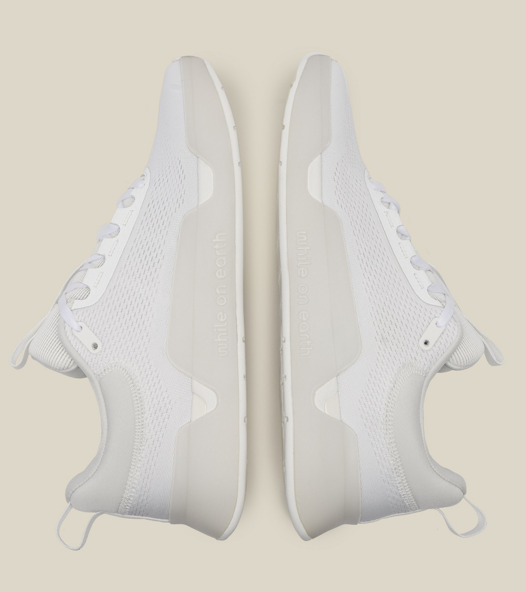 WHILE ON EARTH | Move Trainer White HydroKnit