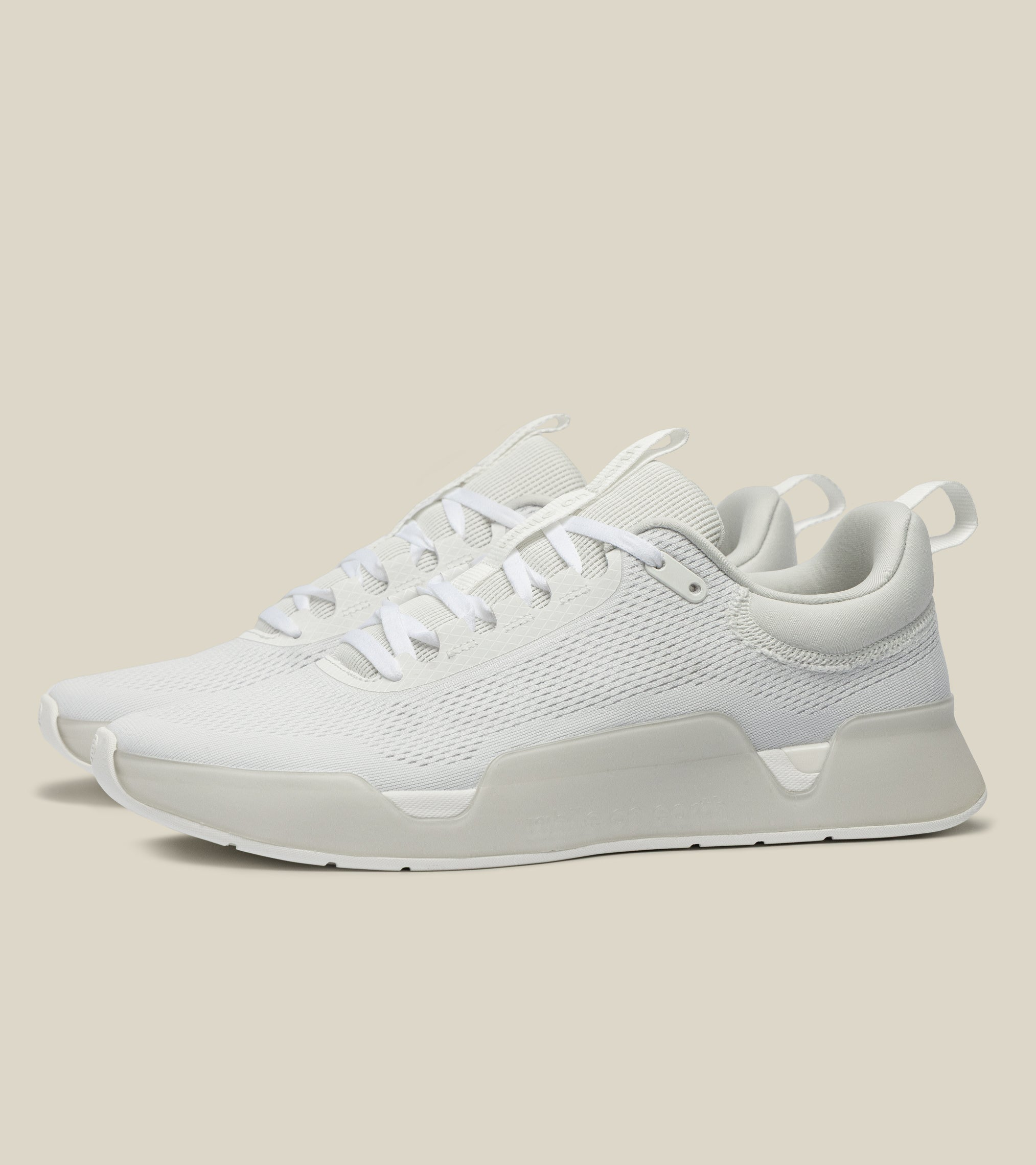 WHILE ON EARTH | Move Trainer White HydroKnit