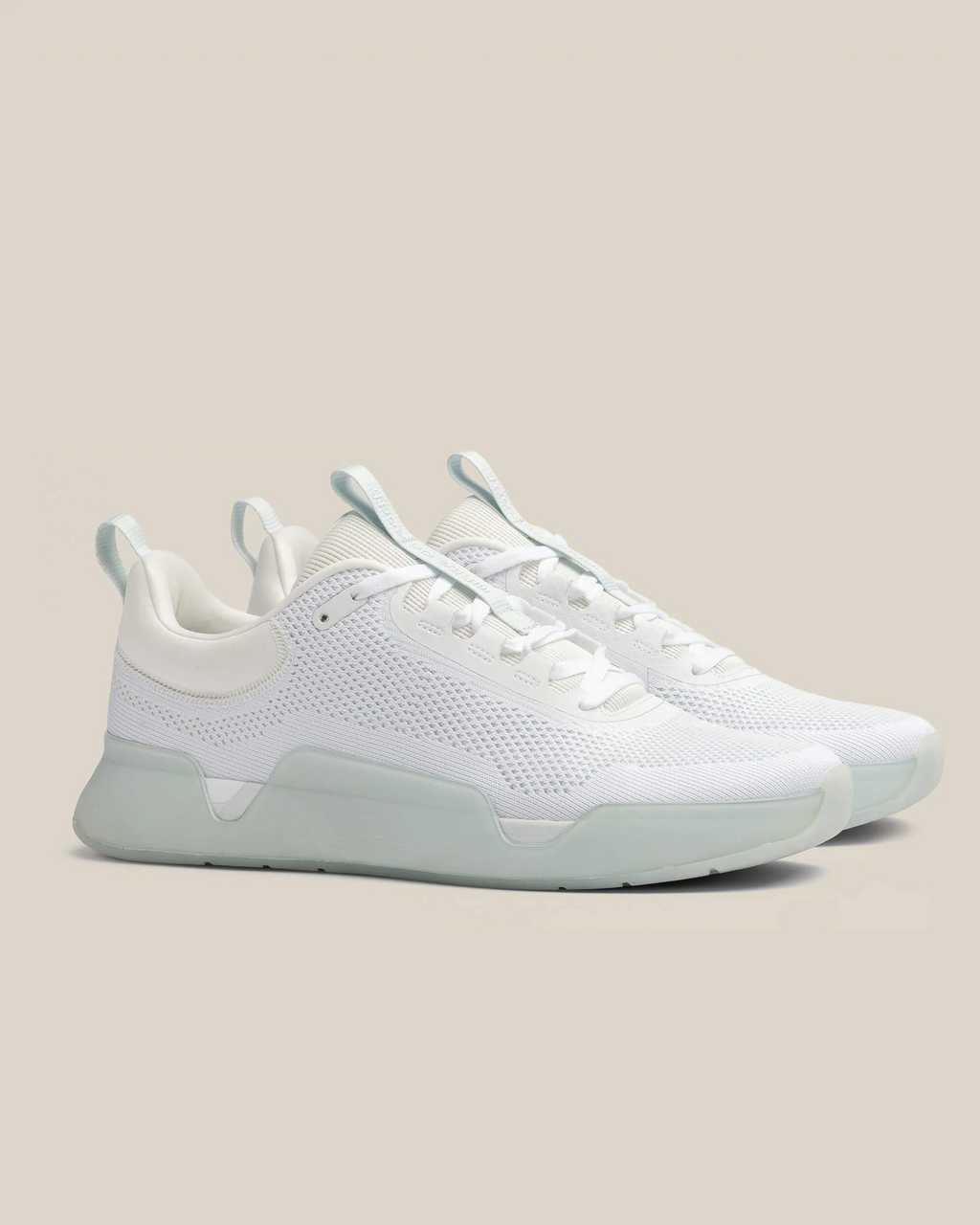 WHILE ON EARTH | Move Trainer White/Mist