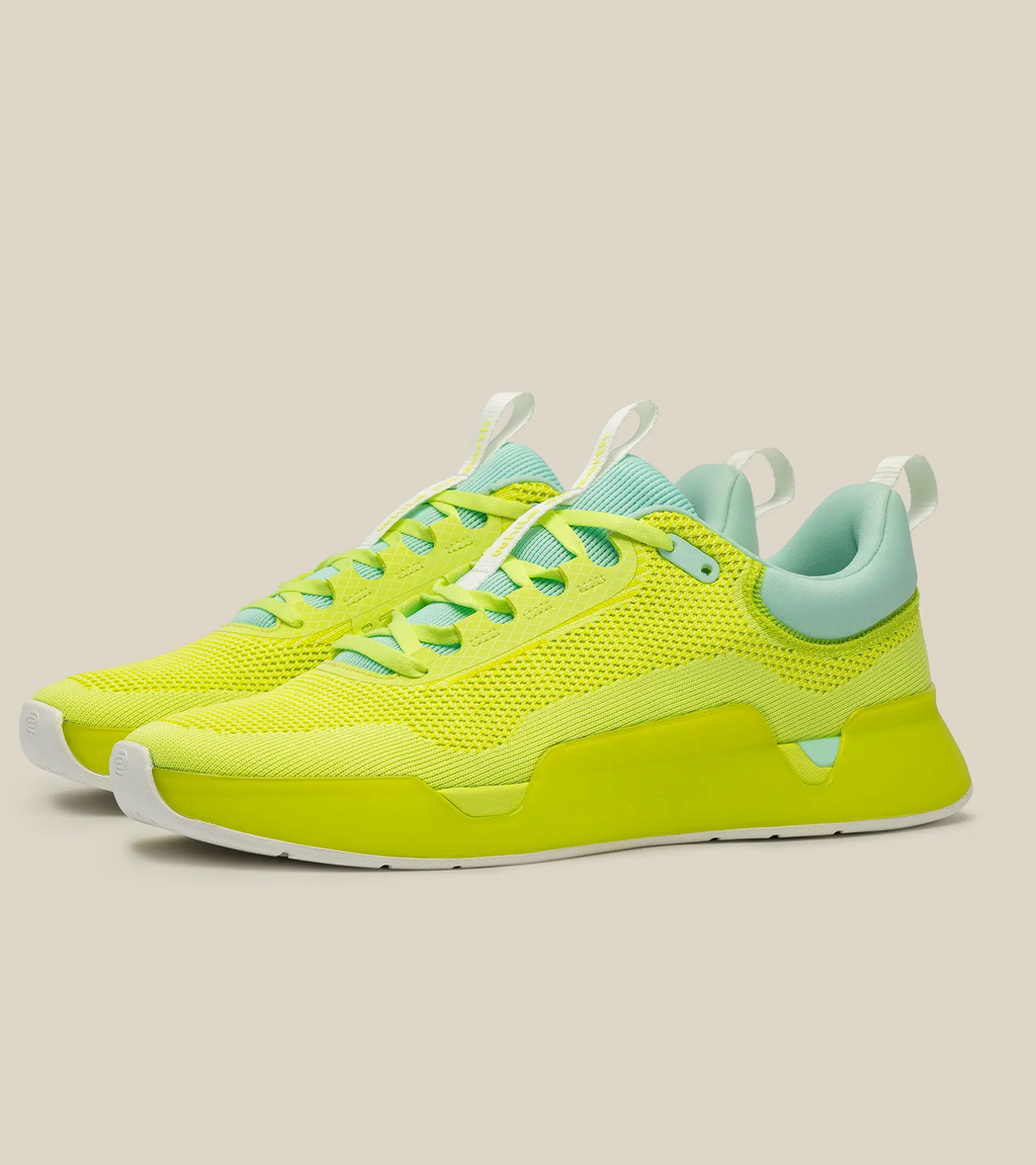 WHILE ON EARTH | Move Trainer Citrus/Sun