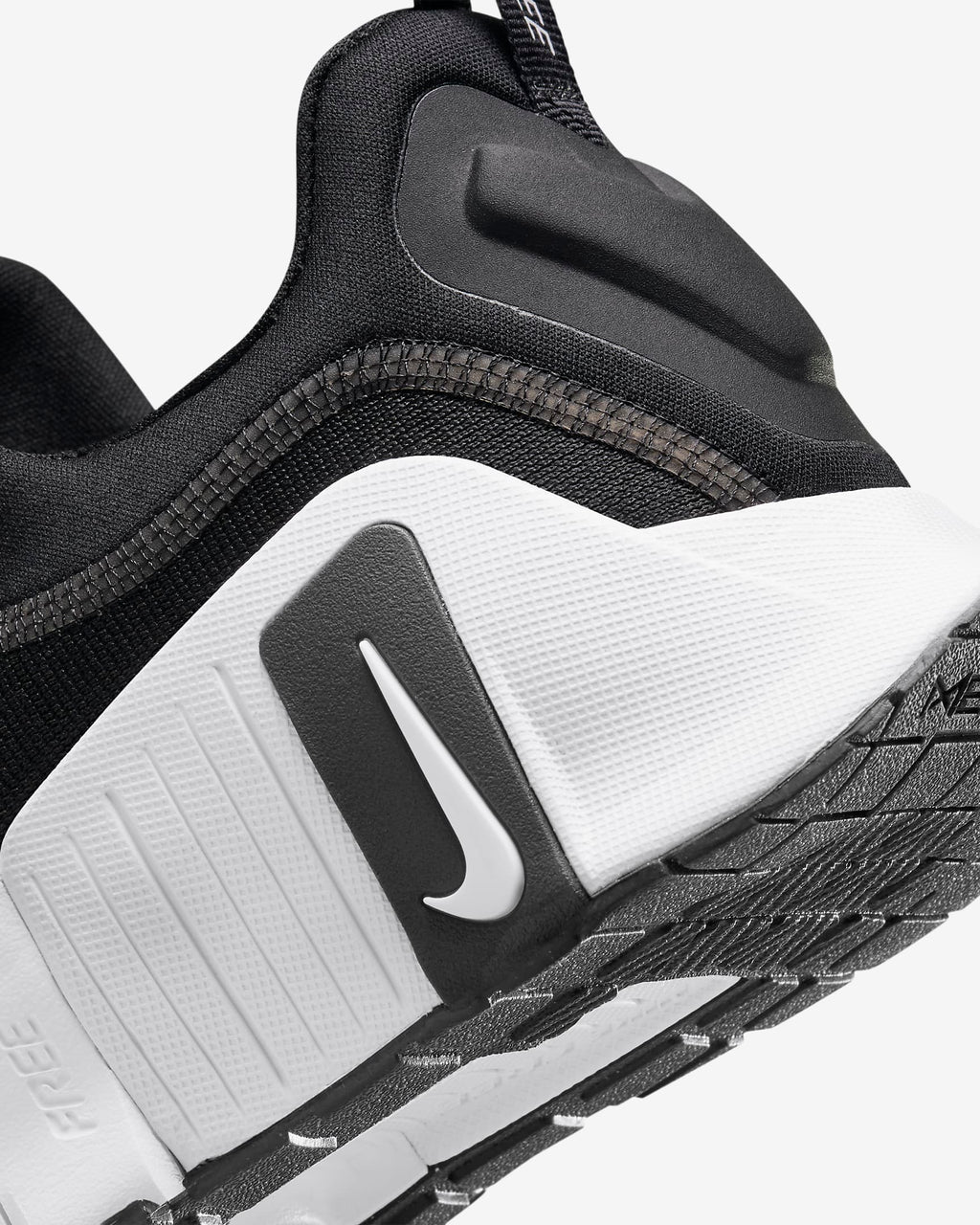 NIKE | Free Metcon 6 Black/White