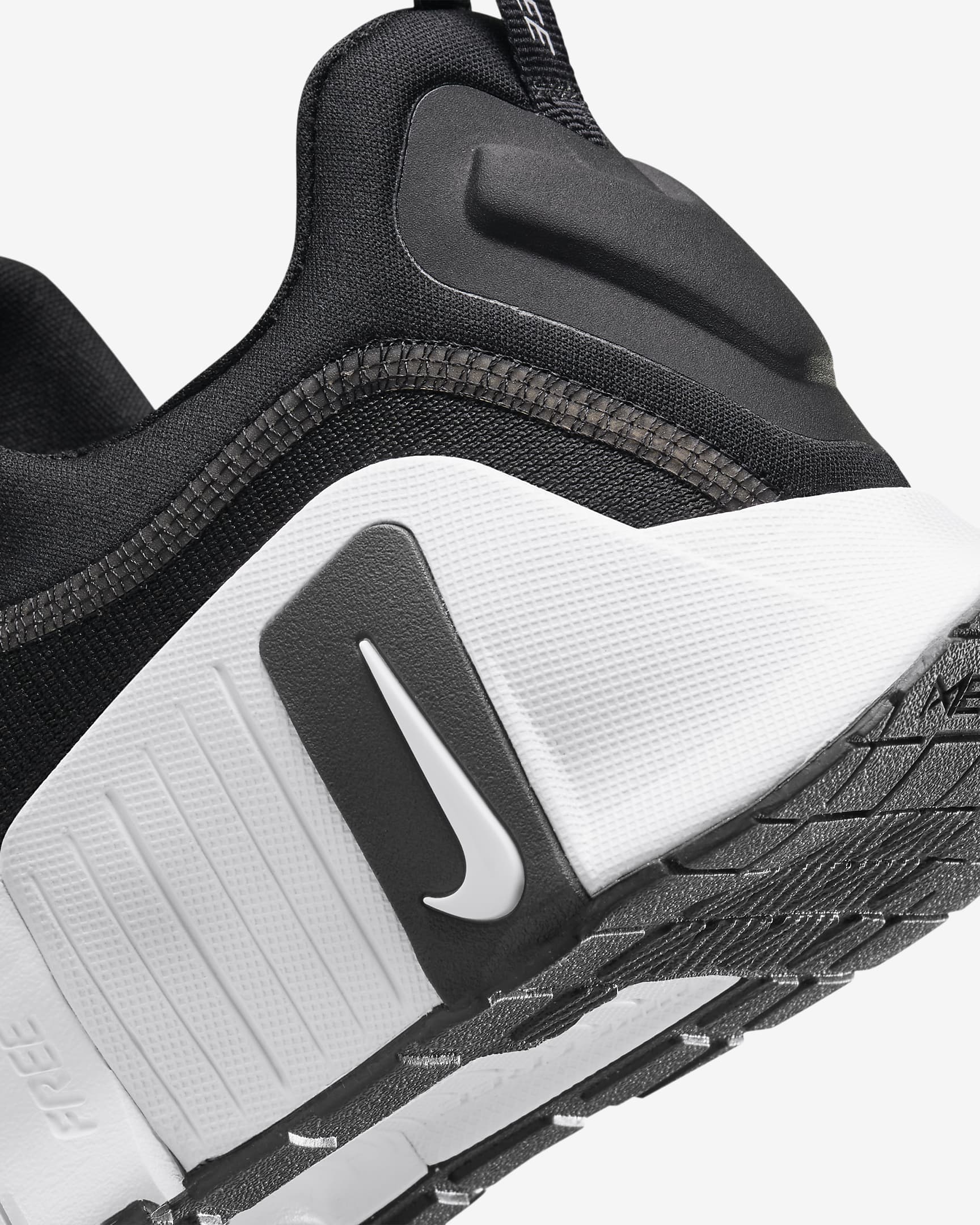 NIKE | Free Metcon 6 Black/White
