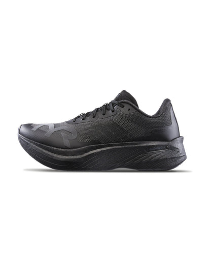 TYR | Valkyrie Elite Carbon Runner Black.