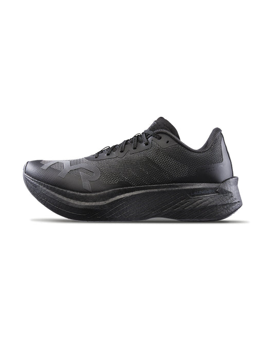 TYR | Valkyrie Elite Carbon Runner Black.