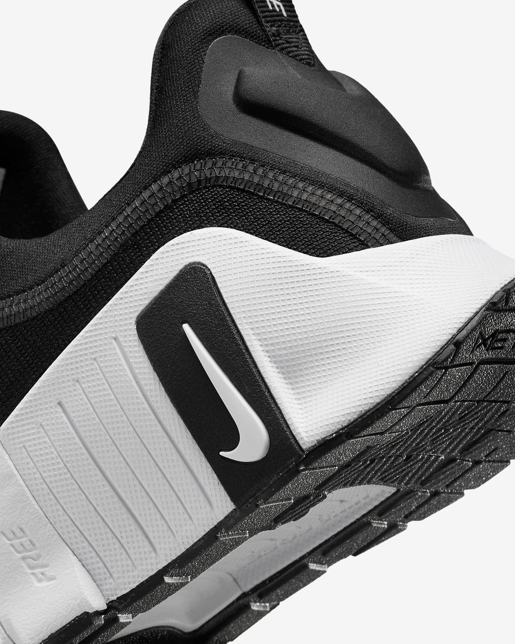 NIKE | Free Metcon 6 Black/White DE DAMA