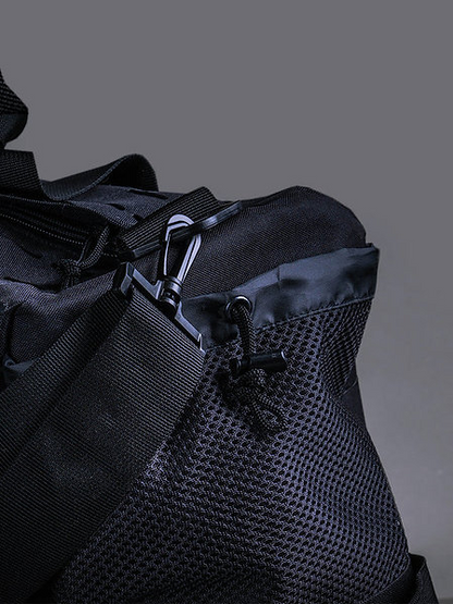 NVR SURRENDER | Commander Duffel Bag Dark Black