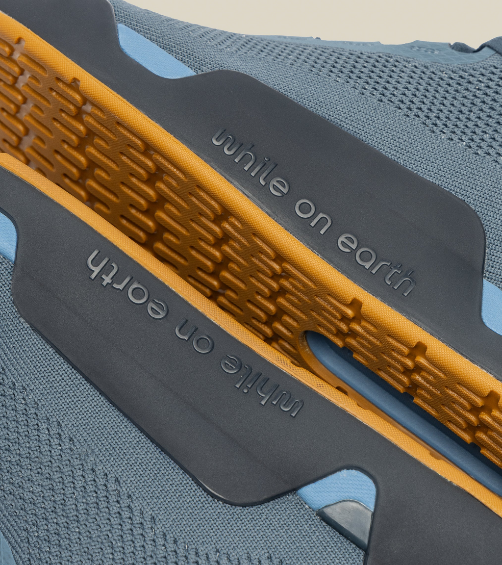 WHILE ON EARTH | Move Trainer Swell/Midnight