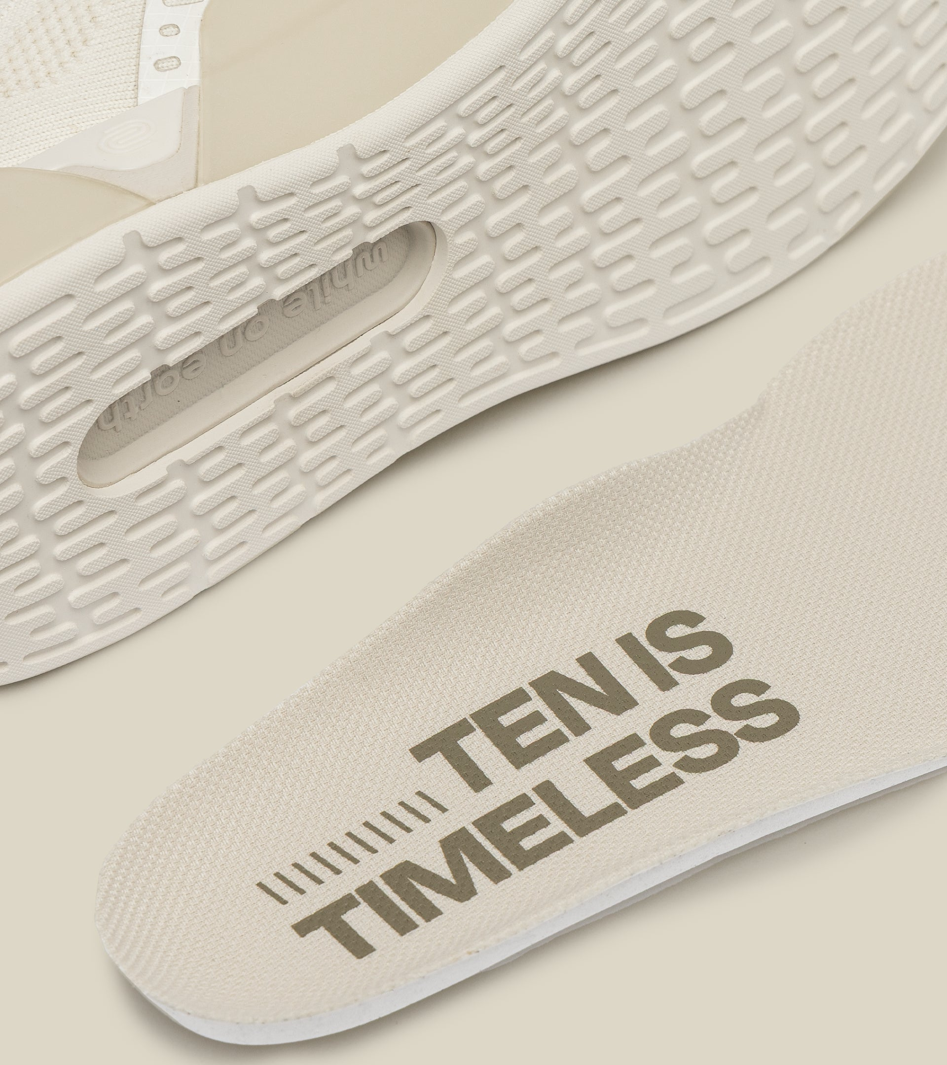 WHILE ON EARTH | Move Trainer Edición Wells