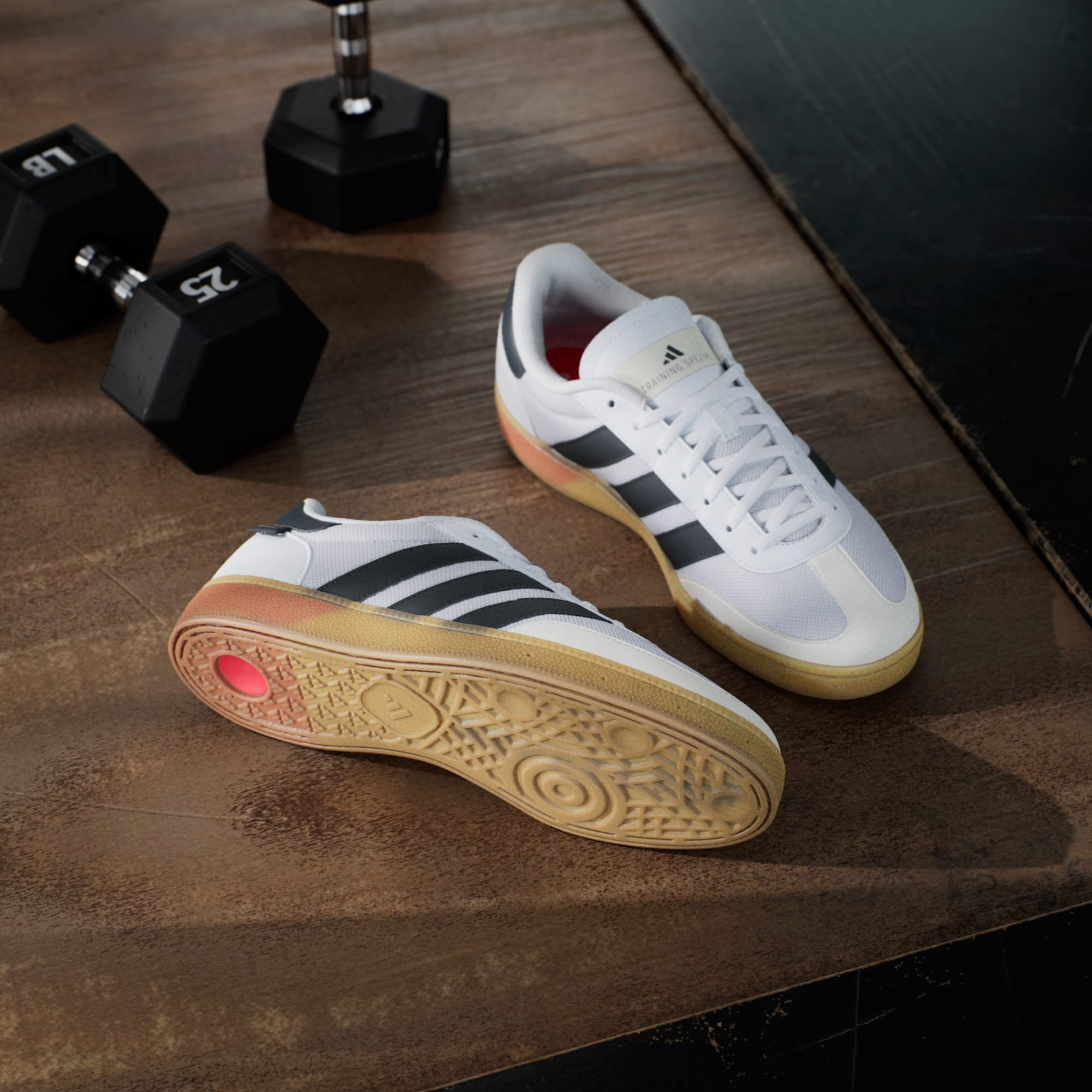 ADIDAS | Training Spezial Cloud White/Core Black/Lucid Red