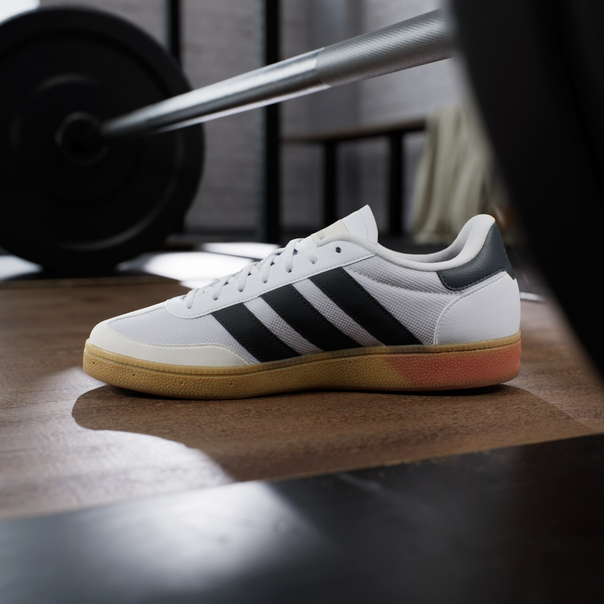 ADIDAS | Training Spezial Cloud White/Core Black/Lucid Red