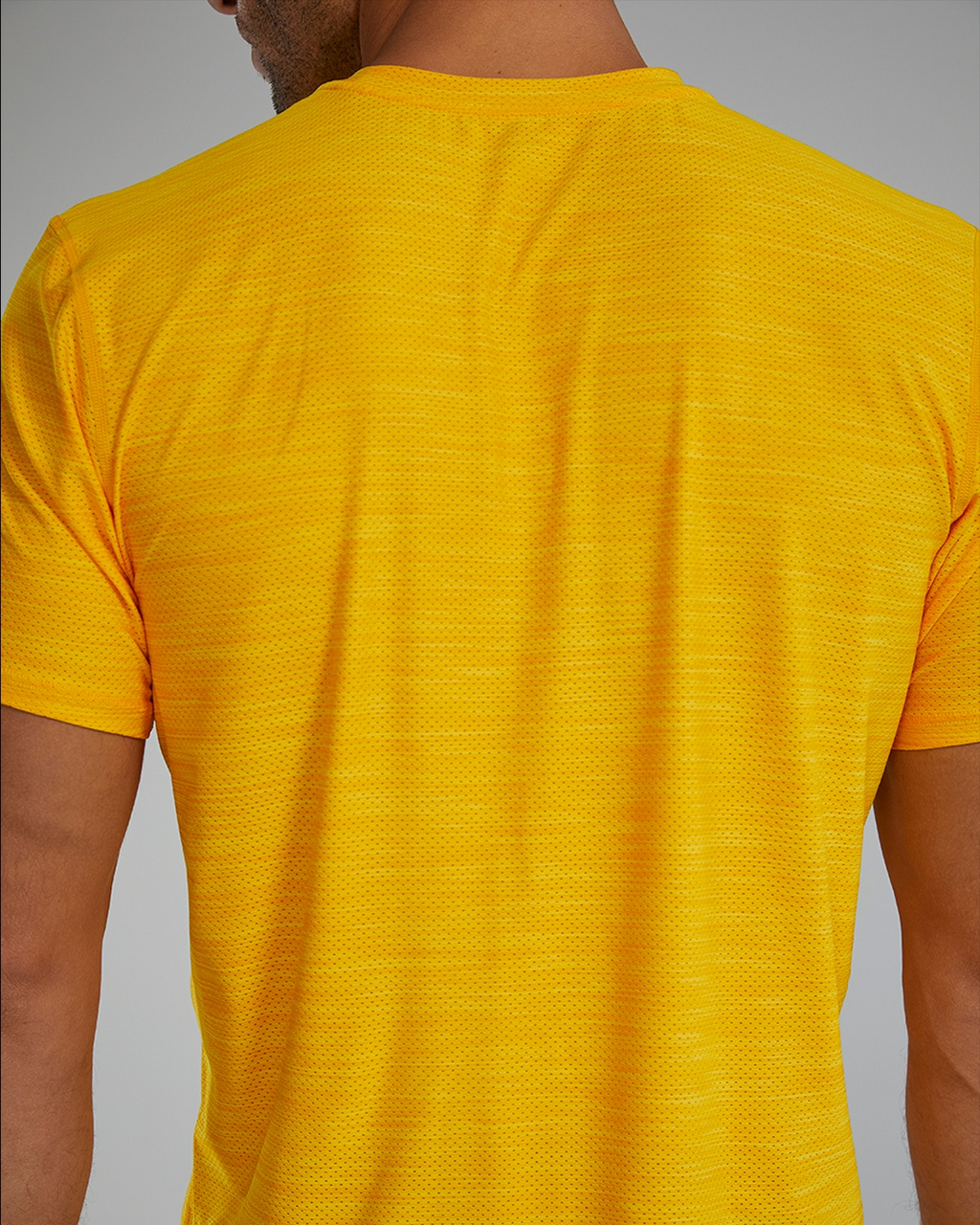 TYR | Playera Airtec Gold