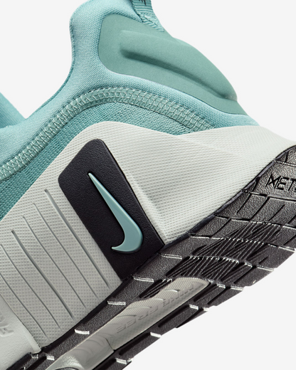 NIKE | Free Metcon 6 Cannon/Light Silver/Black