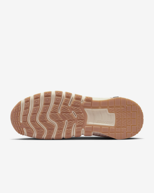 NIKE | Free Metcon 6 Black/Gum Light Brown